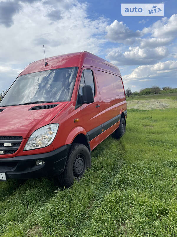 Грузовой фургон Mercedes-Benz Sprinter 2012 в Запорожье
