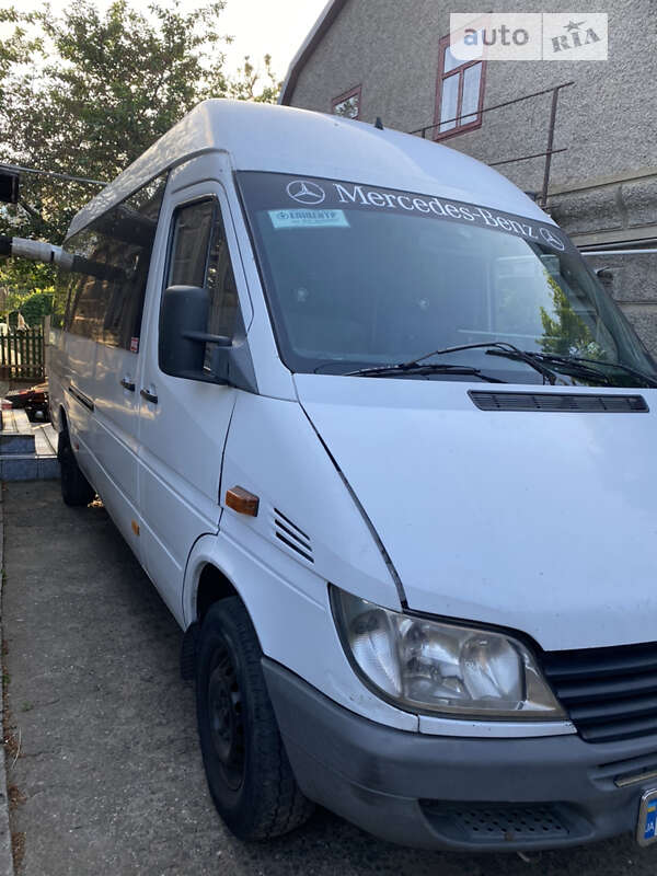 Mercedes-Benz Sprinter 2000