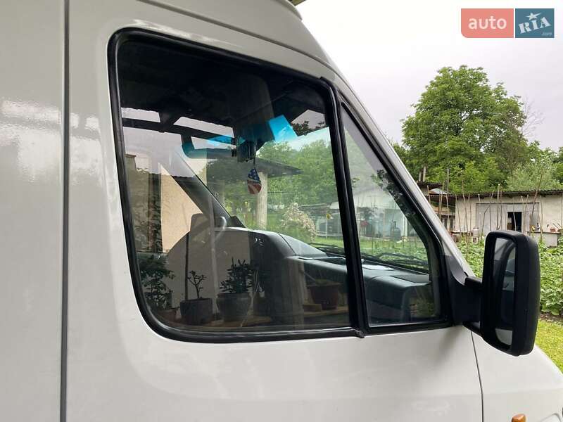 Мікроавтобус Mercedes-Benz Sprinter 1998 в Тячеві
