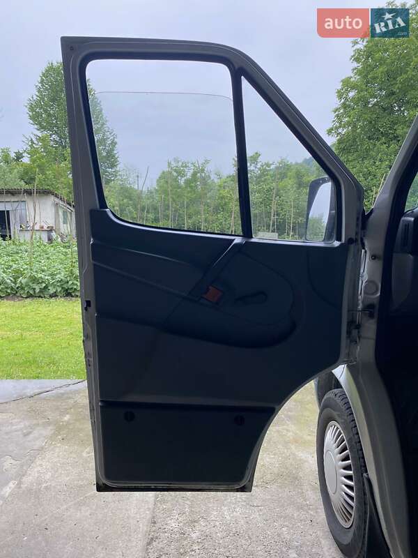 Мікроавтобус Mercedes-Benz Sprinter 1998 в Тячеві