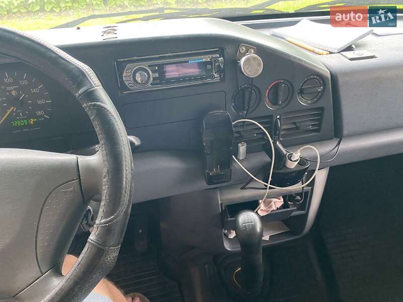 Мікроавтобус Mercedes-Benz Sprinter 1998 в Тячеві