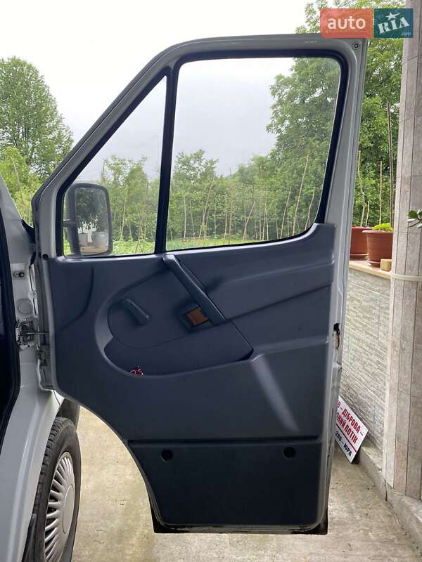 Мікроавтобус Mercedes-Benz Sprinter 1998 в Тячеві