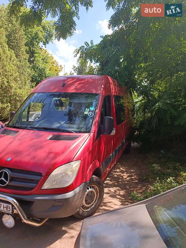 Вантажопасажирський фургон Mercedes-Benz Sprinter 2007 в Кривому Розі фото 2 Вантажопасажирський фургон Mercedes-Benz Sprinter 2007 в Кривому Розі