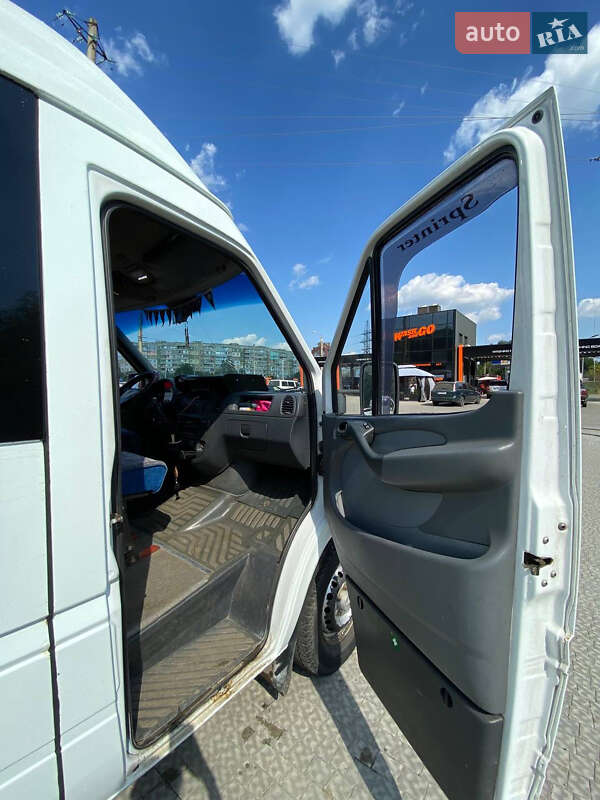 Пригородный автобус Mercedes-Benz Sprinter 2002 в Полтаве фото 18 Пригородный автобус Mercedes-Benz Sprinter 2002 в Полтаве