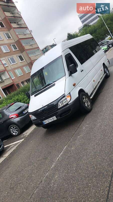 Микроавтобус Mercedes-Benz Sprinter 2004 в Ужгороде