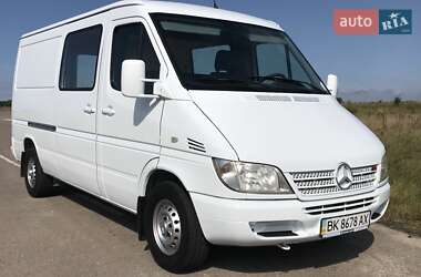 Грузовой фургон Mercedes-Benz Sprinter 2002 в 