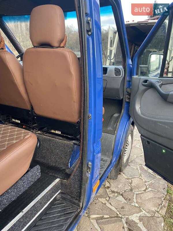 Мікроавтобус Mercedes-Benz Sprinter 2005 в Хусті