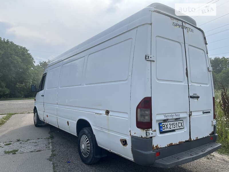 Вантажний фургон Mercedes-Benz Sprinter 2005 в Кам'янець-Подільському