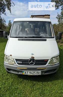 Вантажопасажирський фургон Mercedes-Benz Sprinter 2006 в Богородчанах