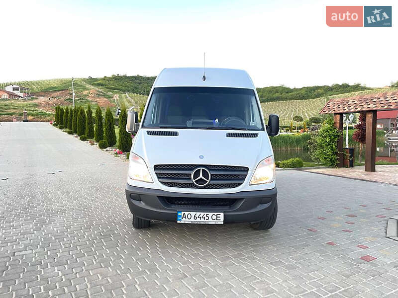 Мікроавтобус Mercedes-Benz Sprinter 2012 в Хусті
