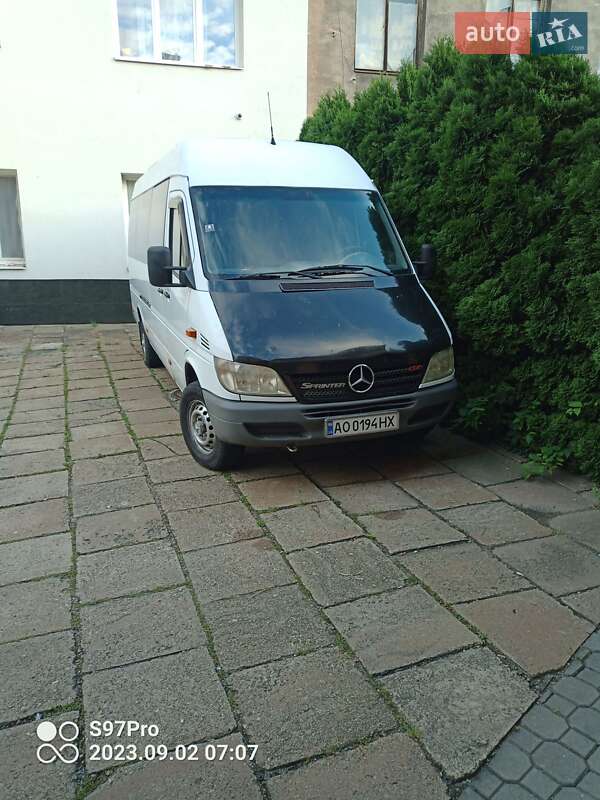 Мікроавтобус Mercedes-Benz Sprinter 2002 в Хусті