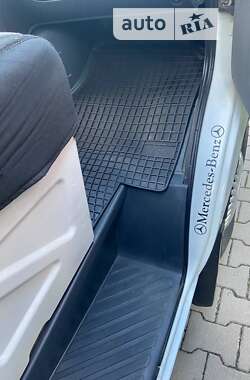 Микроавтобус Mercedes-Benz Sprinter 2005 в 