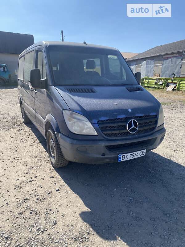 Вантажопасажирський фургон Mercedes-Benz Sprinter 2006 в Хмельницькому