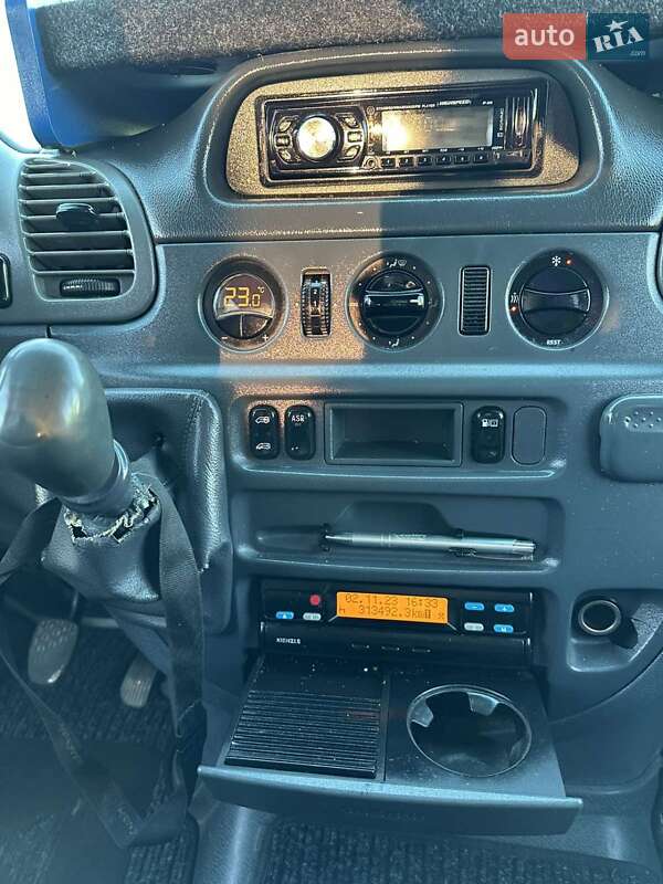 Микроавтобус Mercedes-Benz Sprinter 2004 в Черновцах