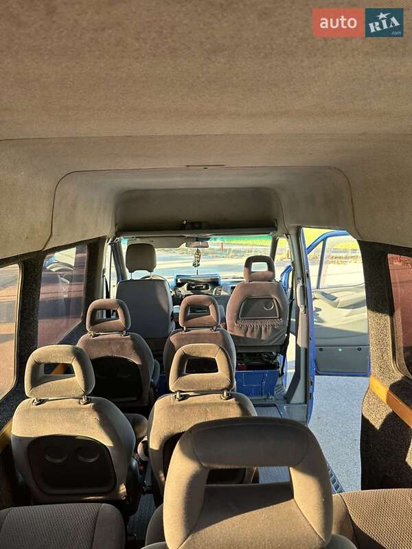 Микроавтобус Mercedes-Benz Sprinter 2004 в Черновцах