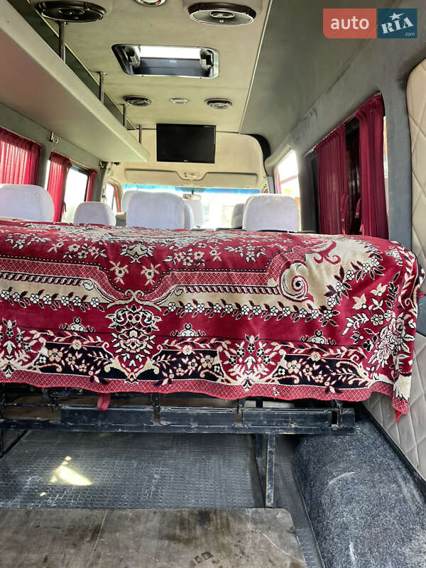 Микроавтобус Mercedes-Benz Sprinter 2006 в Ратным