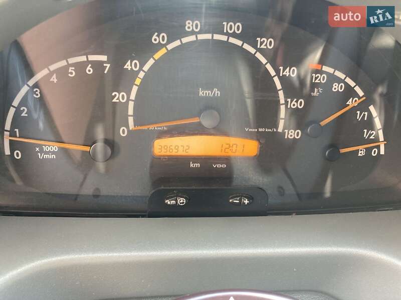 Микроавтобус Mercedes-Benz Sprinter 2006 в Иршаве