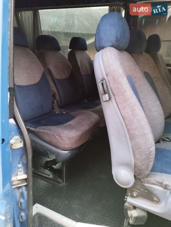 Микроавтобус Mercedes-Benz Sprinter 2006 в Кицмани