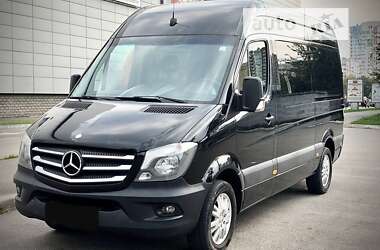 Вантажопасажирський фургон Mercedes-Benz Sprinter 2015 в Харкові