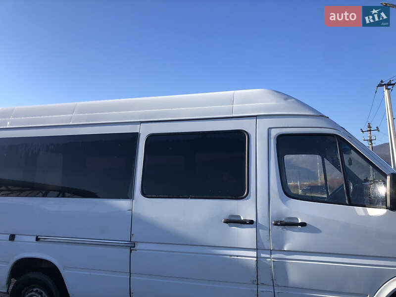 Туристичний / Міжміський автобус Mercedes-Benz Sprinter 2006 в Хусті