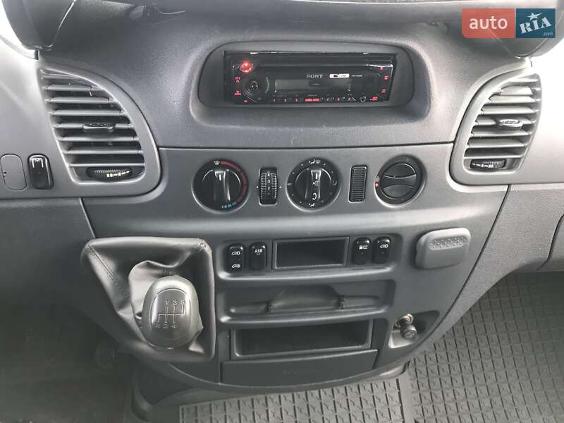 Вантажопасажирський фургон Mercedes-Benz Sprinter 2006 в Рівному