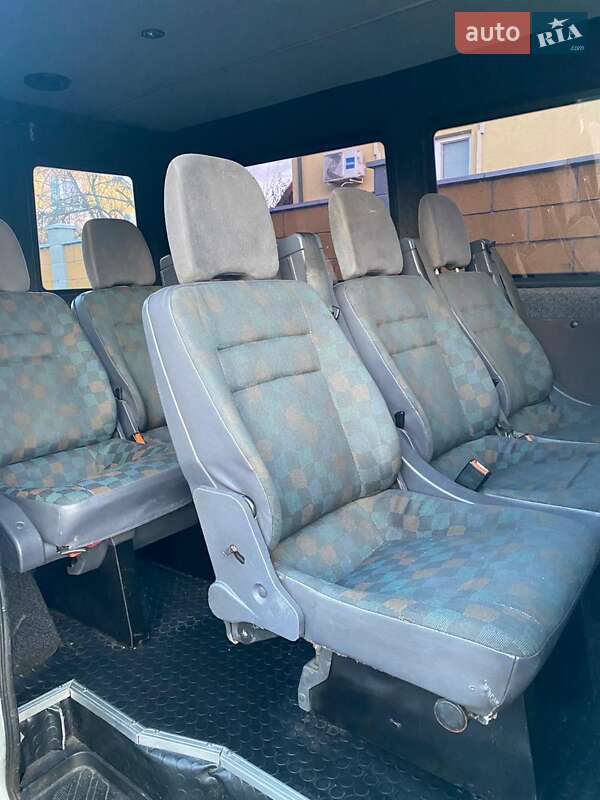 Микроавтобус Mercedes-Benz Sprinter 2004 в Шептицькому