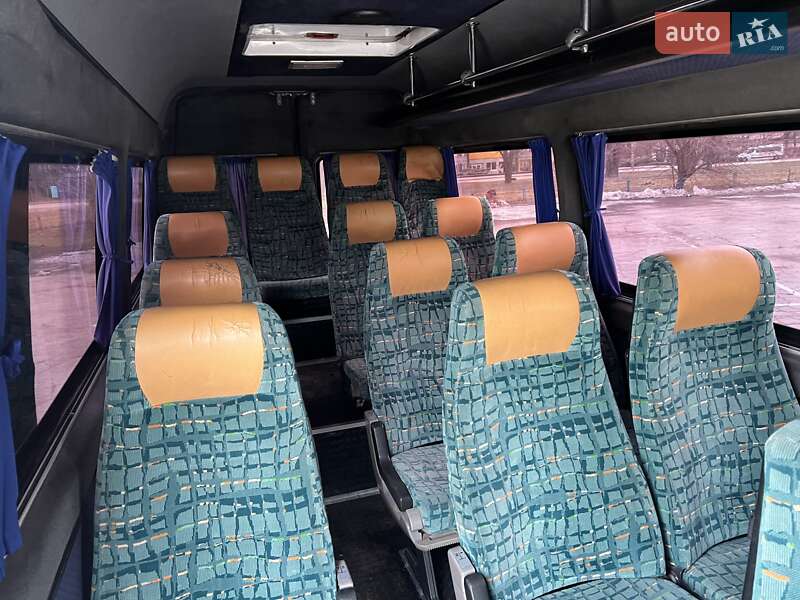 Туристический / Междугородний автобус Mercedes-Benz Sprinter 2002 в Кропивницком