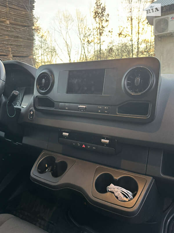 Грузовой фургон Mercedes-Benz Sprinter 2019 в Самборе фото 19 Грузовой фургон Mercedes-Benz Sprinter 2019 в Самборе