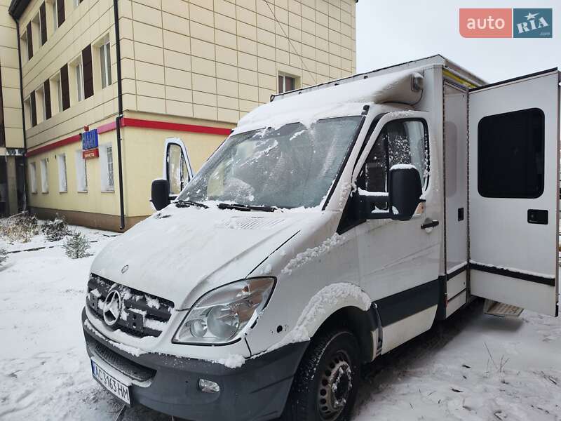 Mercedes-Benz Sprinter 2013