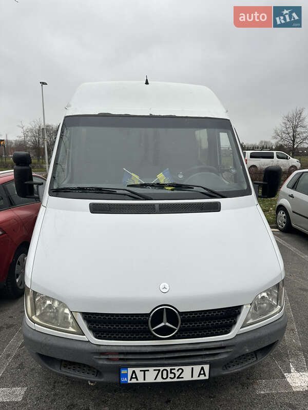 Микроавтобус Mercedes-Benz Sprinter 2003 в Косове