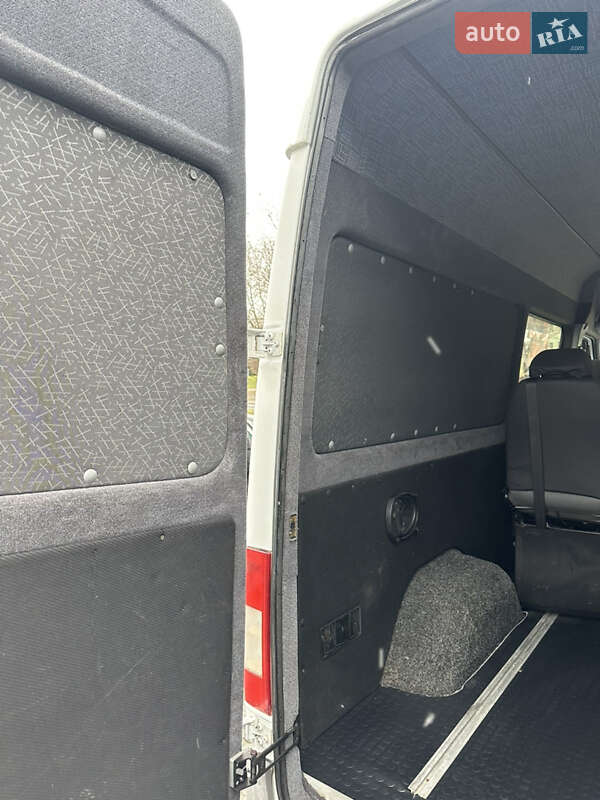 Микроавтобус Mercedes-Benz Sprinter 2003 в Косове фото 13 Микроавтобус Mercedes-Benz Sprinter 2003 в Косове