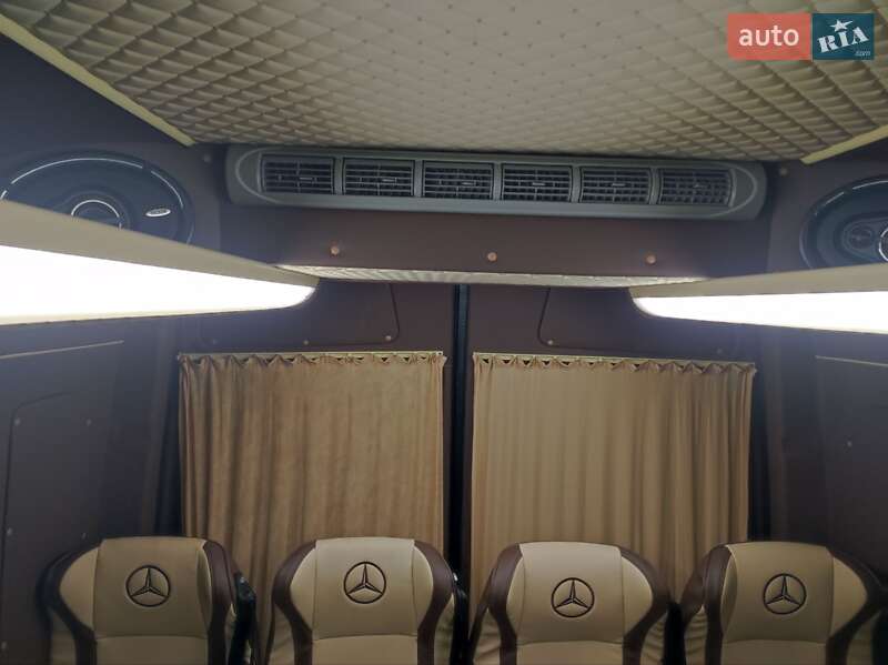 Туристичний / Міжміський автобус Mercedes-Benz Sprinter 2015 в Одесі