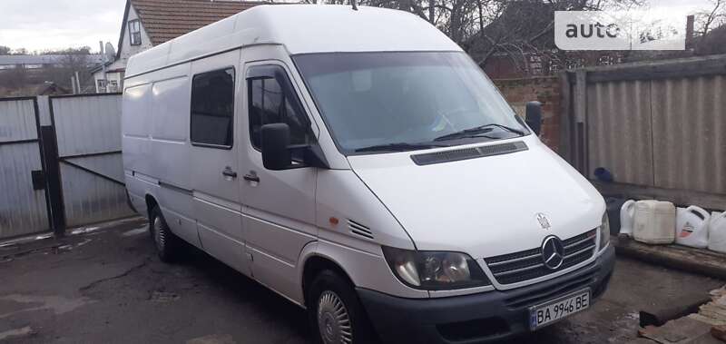 Грузовой фургон Mercedes-Benz Sprinter 2000 в Александрие