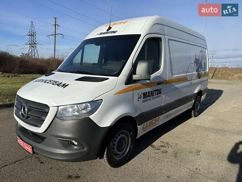 Грузовой фургон Mercedes-Benz Sprinter 2019 в 