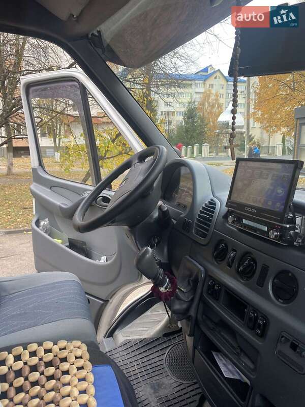 Микроавтобус Mercedes-Benz Sprinter 2005 в Стрые