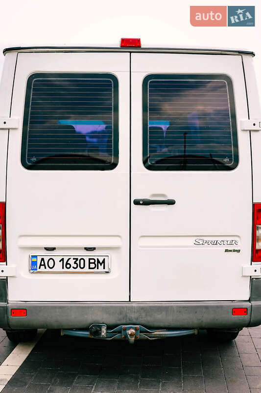 Мікроавтобус Mercedes-Benz Sprinter 2005 в Мукачевому