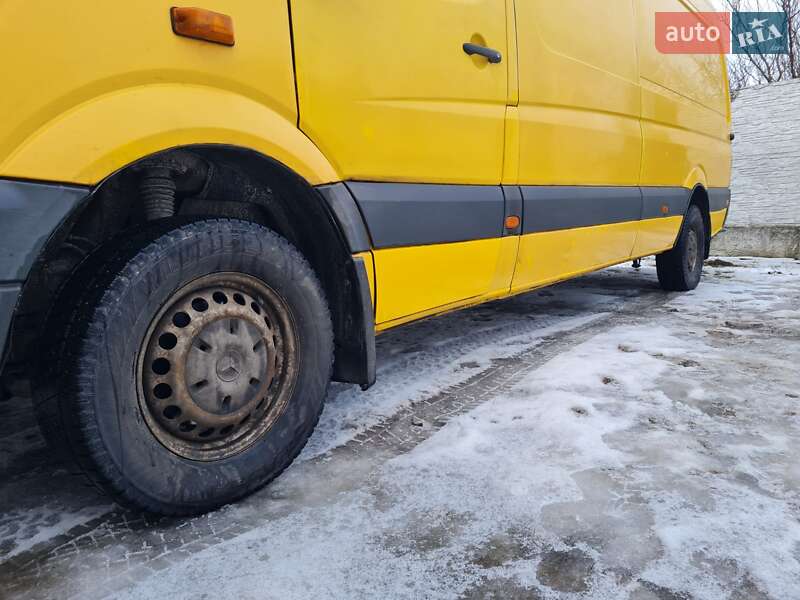 Вантажний фургон Mercedes-Benz Sprinter 2012 в Харкові