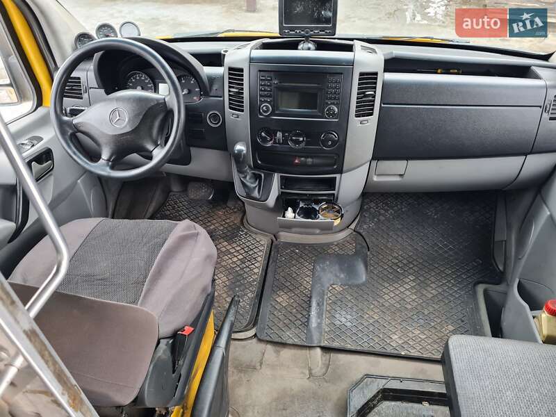 Вантажний фургон Mercedes-Benz Sprinter 2012 в Харкові
