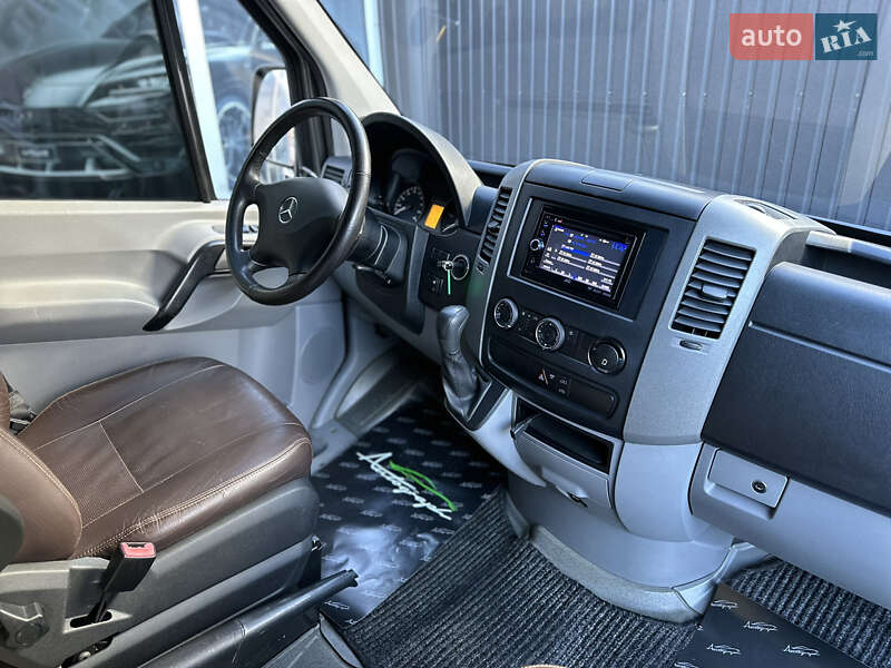 Вантажопасажирський фургон Mercedes-Benz Sprinter 2010 в Києві