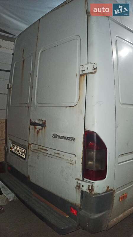 Микроавтобус Mercedes-Benz Sprinter 2006 в Рахове фото 8 Микроавтобус Mercedes-Benz Sprinter 2006 в Рахове