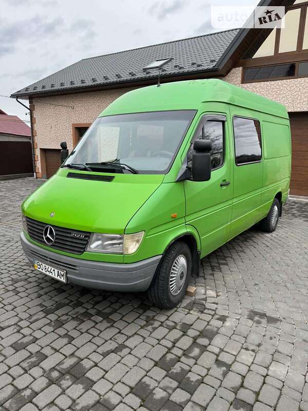 Микроавтобус Mercedes-Benz Sprinter 1997 в Ивано-Франковске