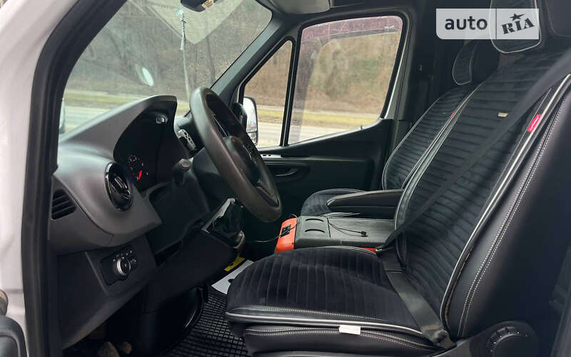 Грузопассажирский фургон Mercedes-Benz Sprinter 2019 в Черновцах