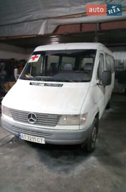 Микроавтобус Mercedes-Benz Sprinter 1995 в Ивано-Франковске