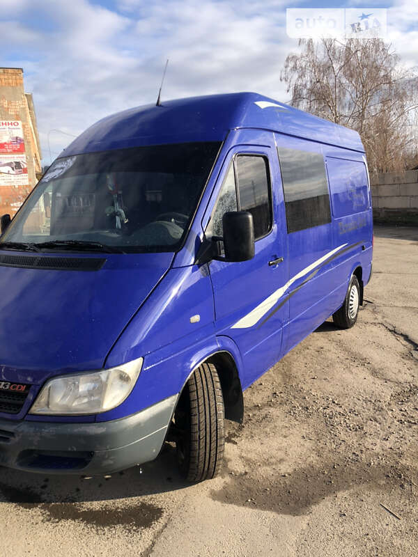 Микроавтобус Mercedes-Benz Sprinter 2003 в Могилев-Подольске