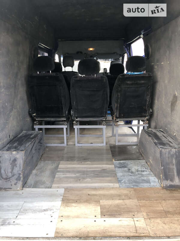Микроавтобус Mercedes-Benz Sprinter 2003 в Могилев-Подольске
