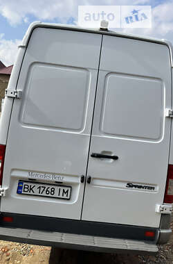 Грузовой фургон Mercedes-Benz Sprinter 2003 в Львове