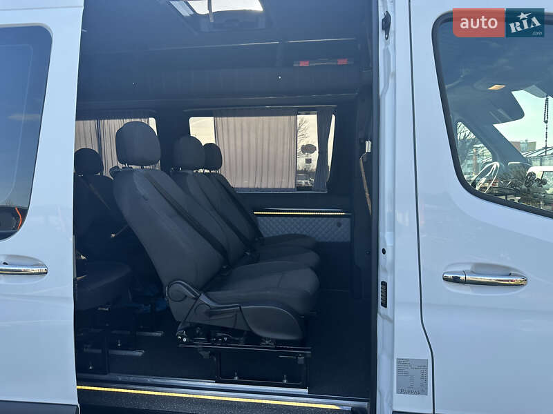 Микроавтобус Mercedes-Benz Sprinter 2019 в Виноградове