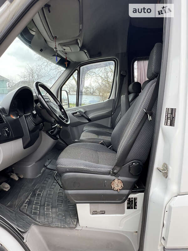 Грузопассажирский фургон Mercedes-Benz Sprinter 2008 в Новоднестровске