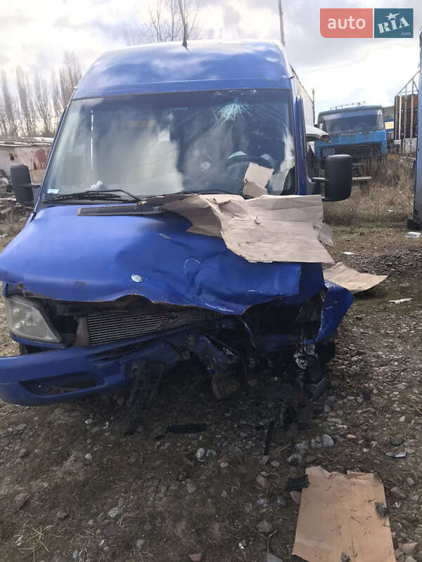 Mercedes-Benz Sprinter 2005