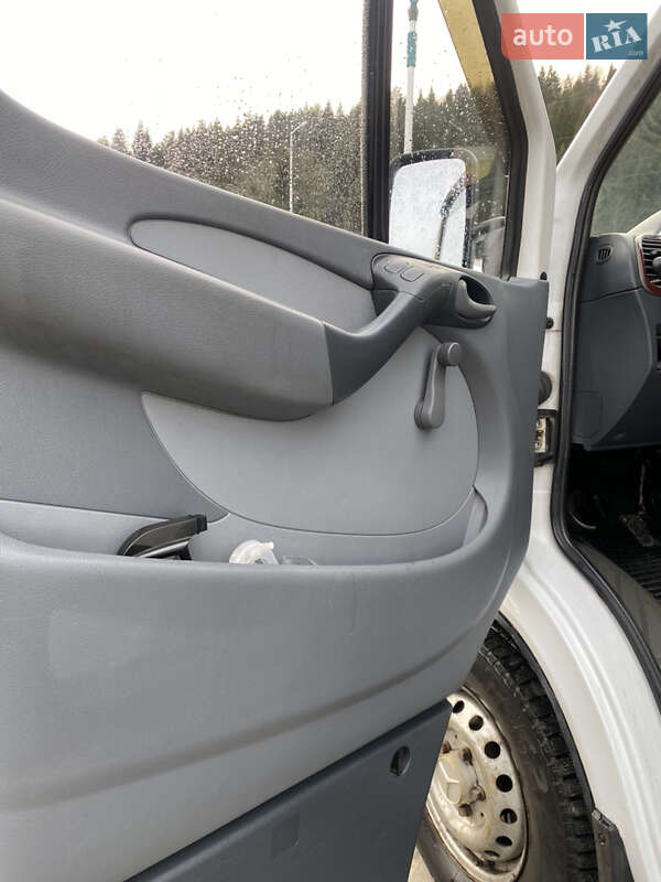 Мікроавтобус Mercedes-Benz Sprinter 2006 в Стрию